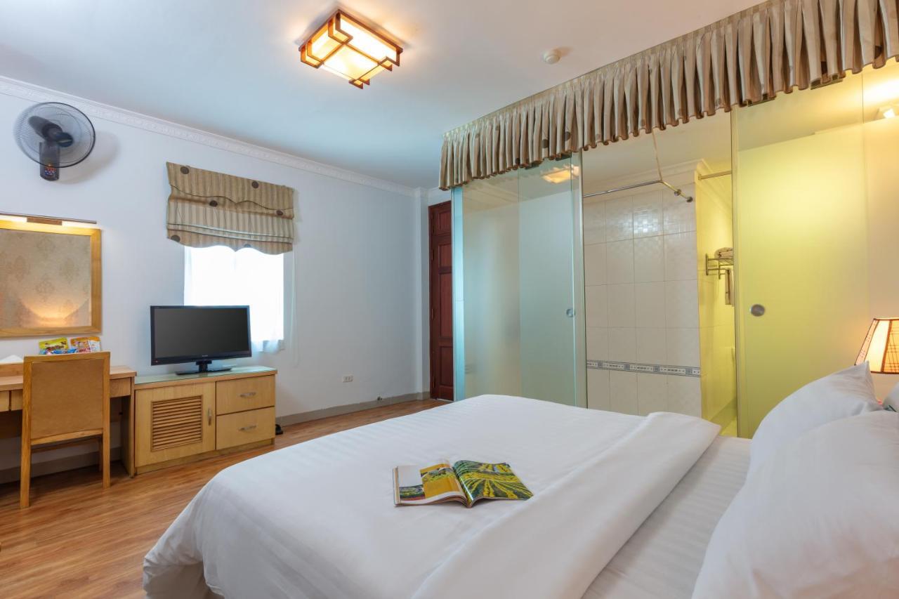 Blau Hotel Ханой Екстериор снимка